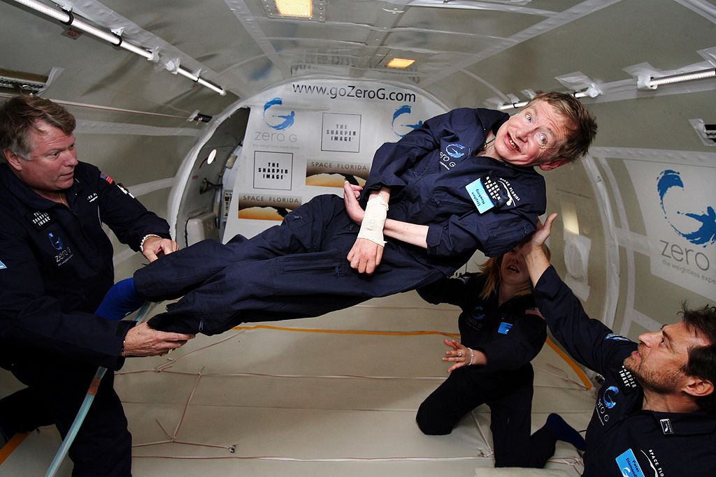 Stephen Hawking lanza tesis que causa furor