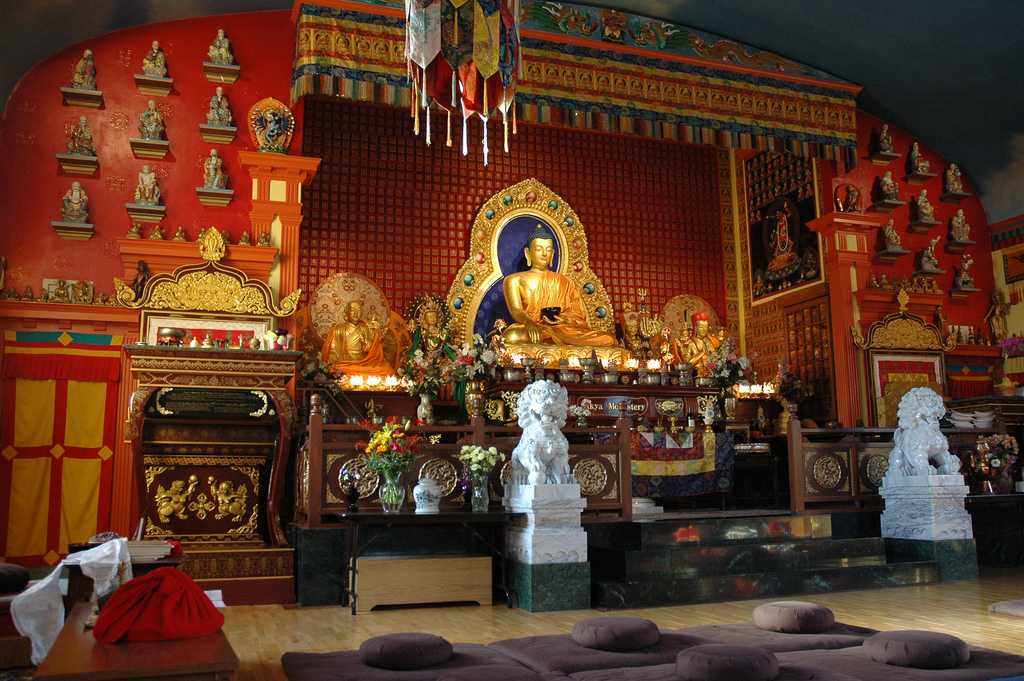 Altar Tíbet, adoración a Buda