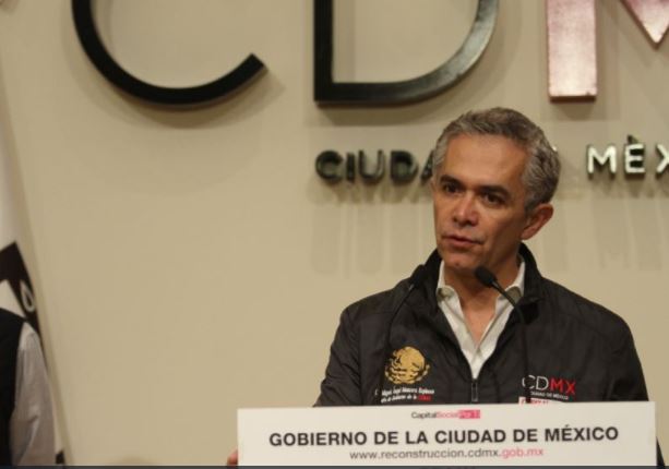 Miguel Ángel Mancera considera miserable los recursos del Presupuesto 2018 para la CDMX
