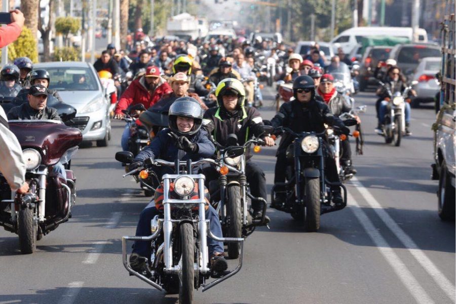 Durante un evento del precandidato presidencial Ricardo Anaya en el que "rodó" en motocicleta por el Estado de México, afirmó que no saldrá en defensa de Juan Melquiades Vergara.