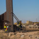 Aspectos de la reparación del muro fronterizo entre la capital del estado y Calexico, California Estados Unidos. Foto: Cuartoscuro