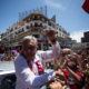 ACAPULCO, GUERRERO, 25JUNIO2018.- Andrés Manuel López Obrador, candidato a la presidencia de la república de la coalición Juntos Haremos Historia, cerró campaña en el estado de Guerrero con un acto que se llevó acabo en el zócalo del puerto de Acapulco ante la asistencia de miles de simpatizantes a su movimiento. FOTO: MISAEL VALTIERRA / CUARTOSCURO.COM