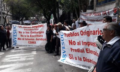 Protestas afuera de la casa de transición