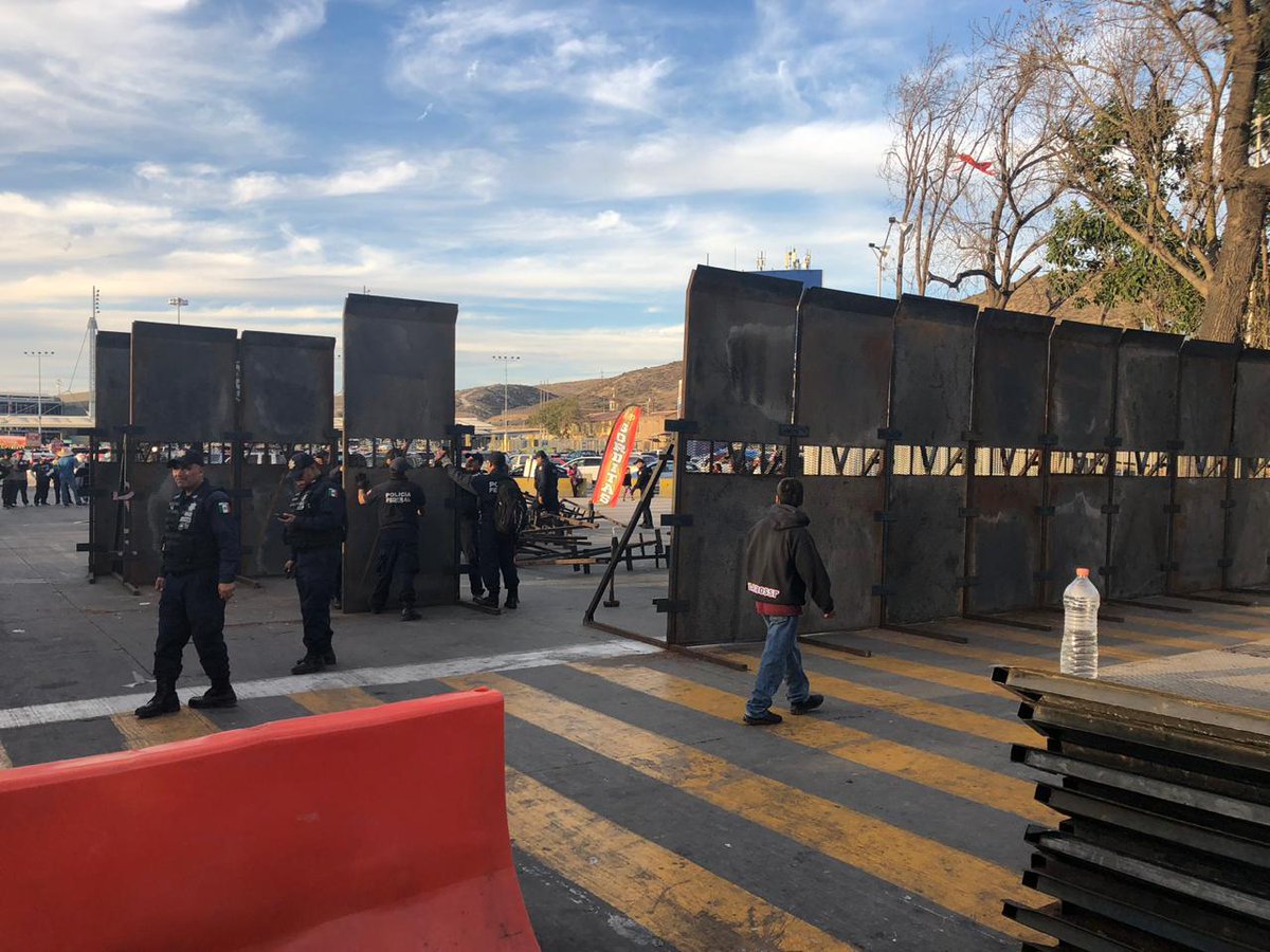 Policías Federales se preparan para marchas en contra y a favor de la Caravana Migrante