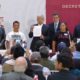 AMLO firma un decreto de la comisión para buscar la verdad sobre el caso Ayotzinapa