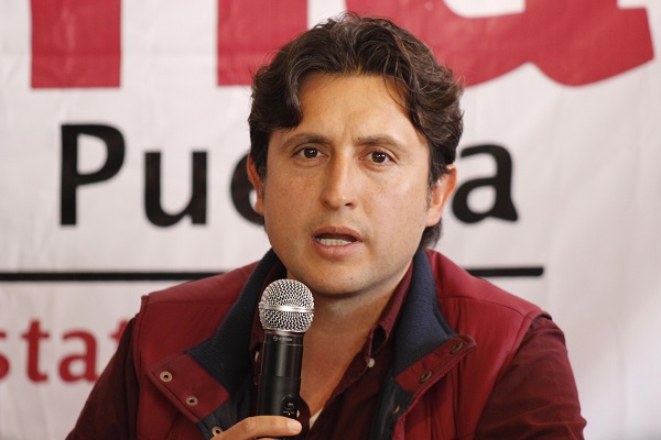 Juan José Espinoza, Morena, curul, Puebla, PT, petista, morenista, cargo,