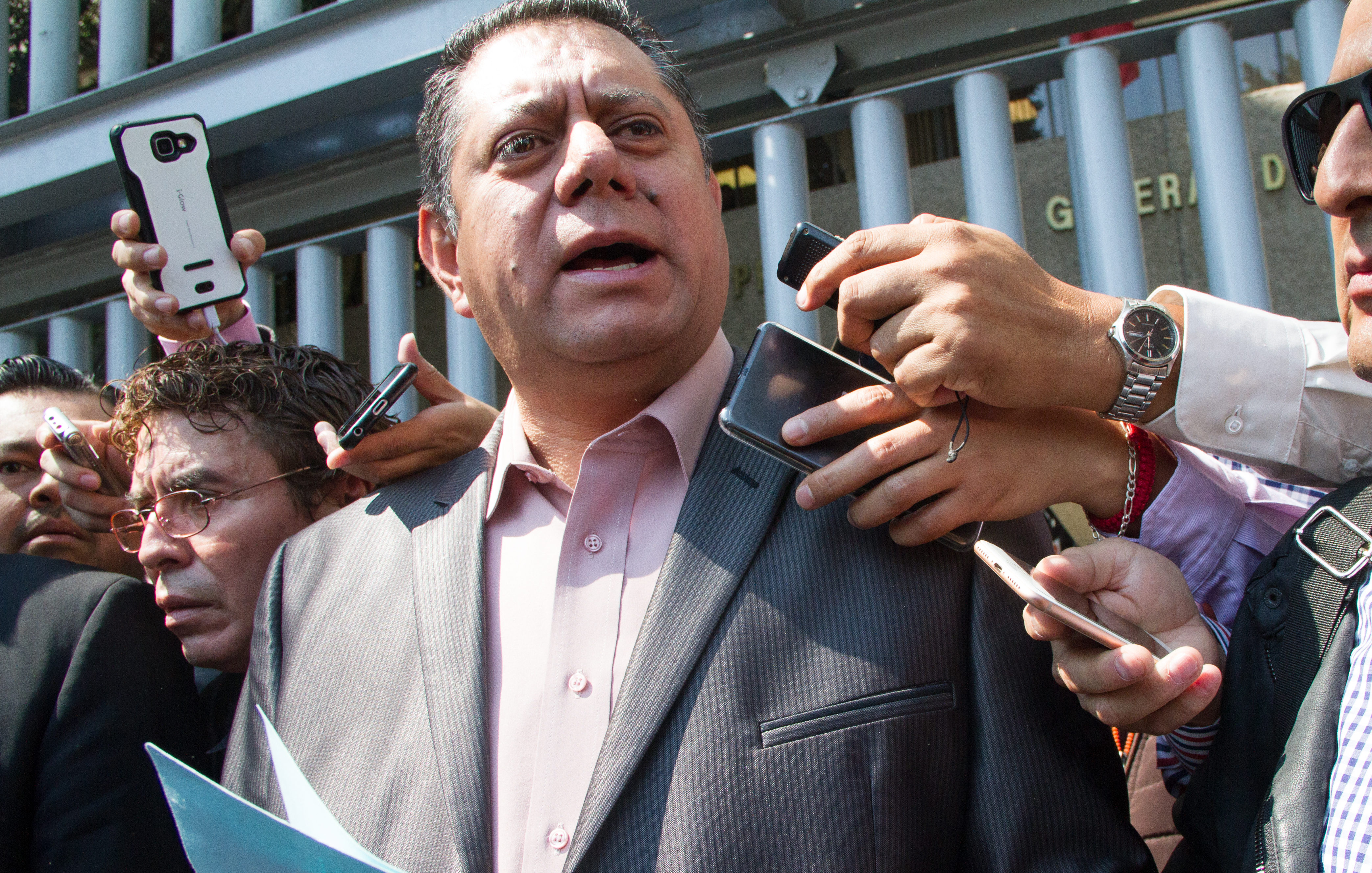 Nuevo sindicato de petroleros presentó una denuncia en contra del líder sindicar Carlos Romero Deschamps