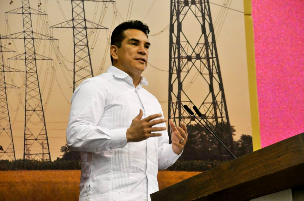 Gobernador de Campeche quiere presidir el PRI