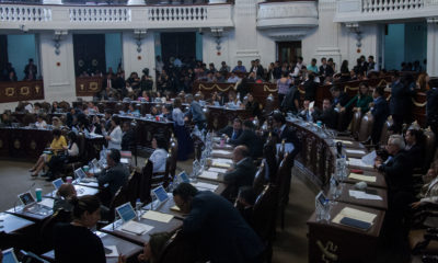 Integrantes de Comités Ciudadanos irrumpen en el Congreso local