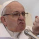 Papa justifica rechazo a que fieles besen su anillo episcopal