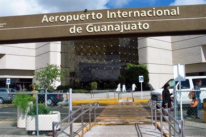 Aeropuerto, Guanajuato, Robo, millones, Comando armado, Camioneta, Valores, Oro, Libras, Dólares,