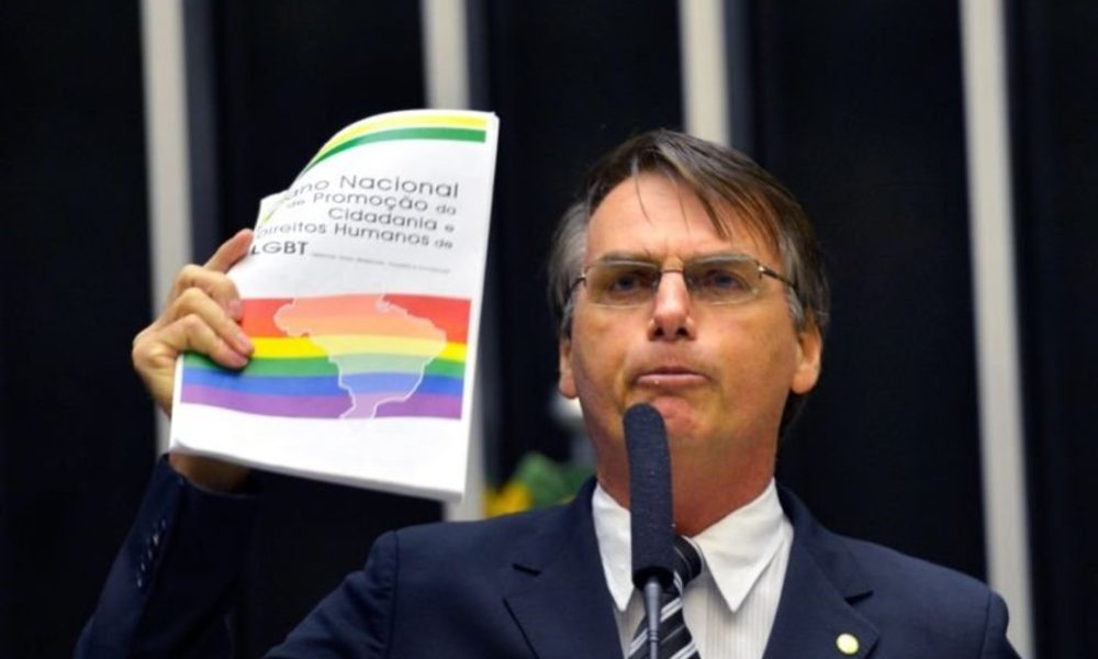 Bolsonaro Jarir Gay (1)