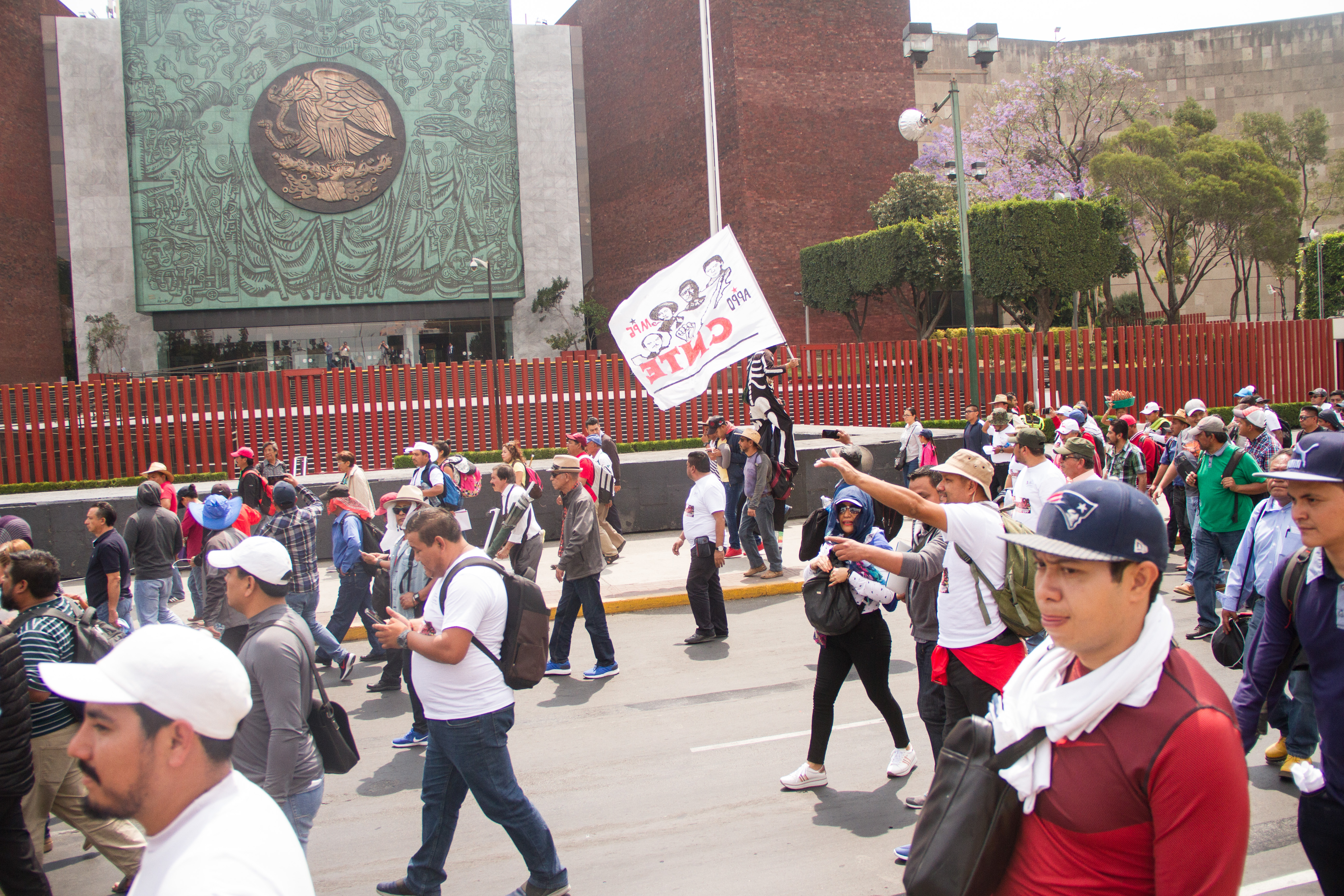 CNTE dice que es falso que quiera control de nómina y plazas
