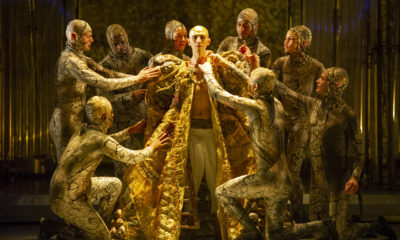 Philip Glass completa su trilogía de grandes hombres en MetOpera con Akhnaten