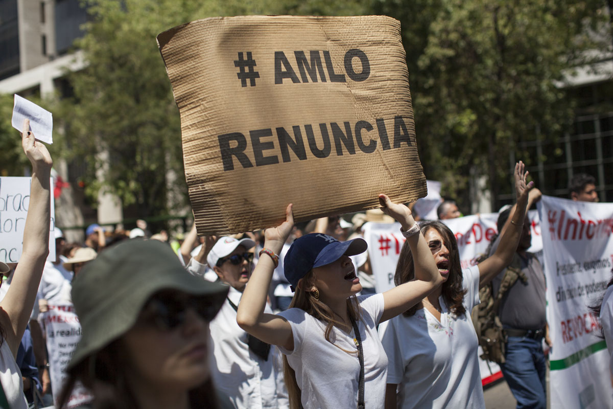 Alistan marcha anti-AMLO el domingo en Reforma