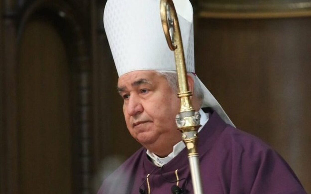 Arzobispo de Monterrey llama a orar por AMLO