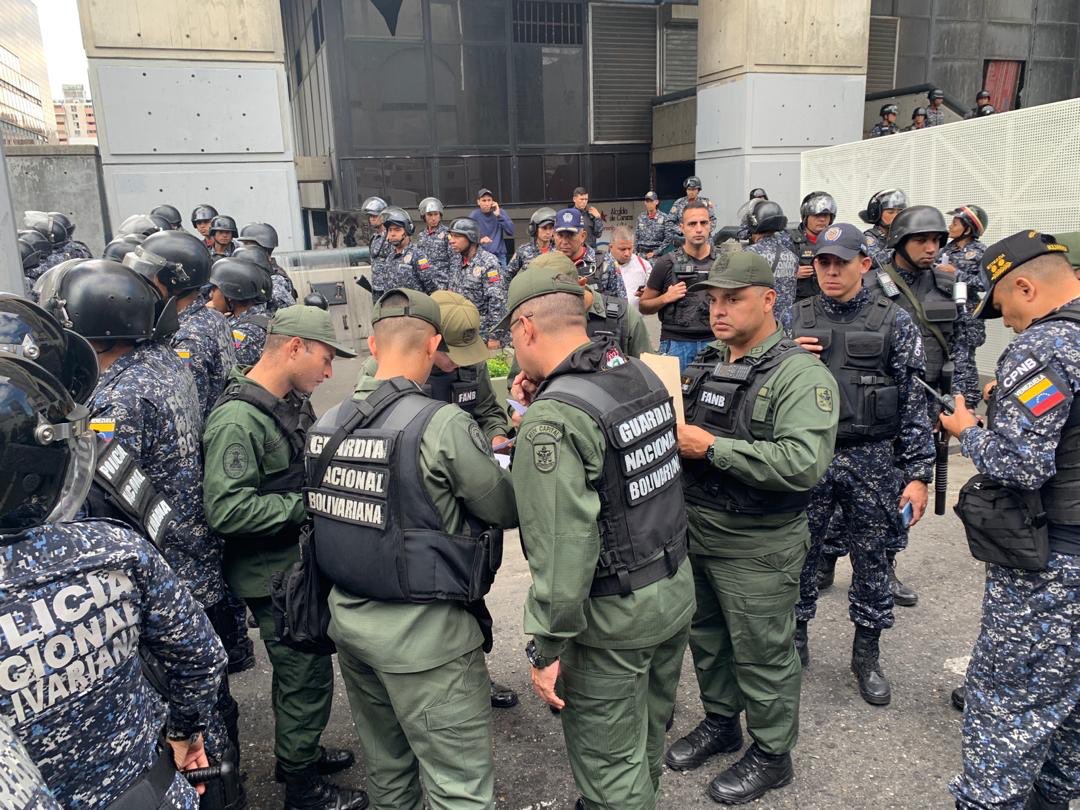 Guaidó acusa golpe en Asamblea Nacional