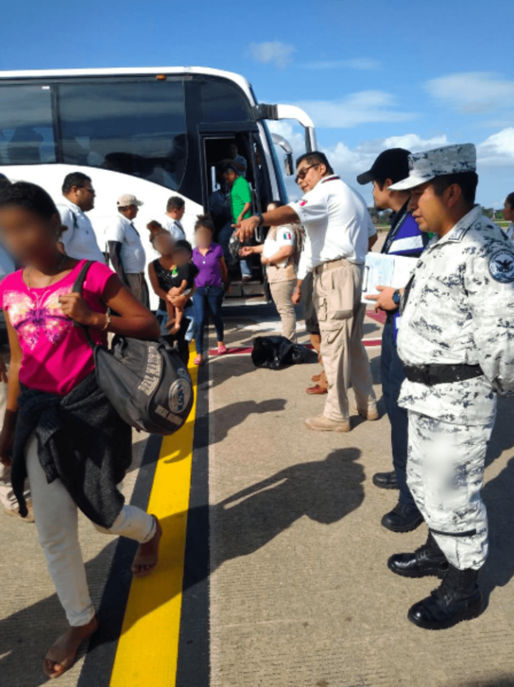 Segundo vuelo de repatriación de hondureños; suman 219