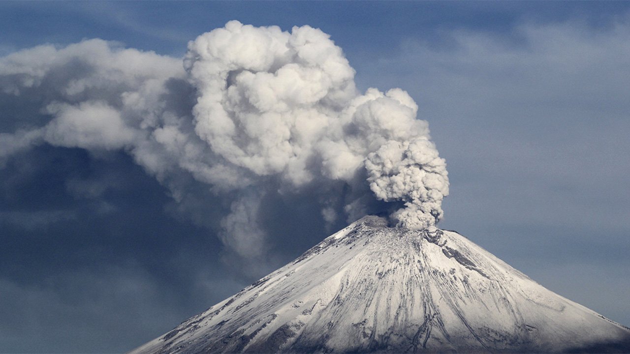 Cenapred reporta 171 exhalaciones del Popocatépetl
