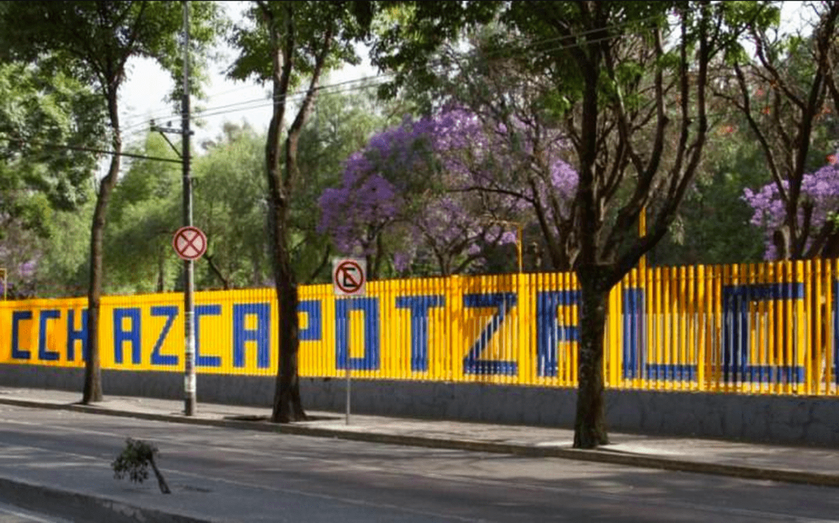 Alumna de CCH Azcapotzalco es agredida en los baños; el colegio condena el acto