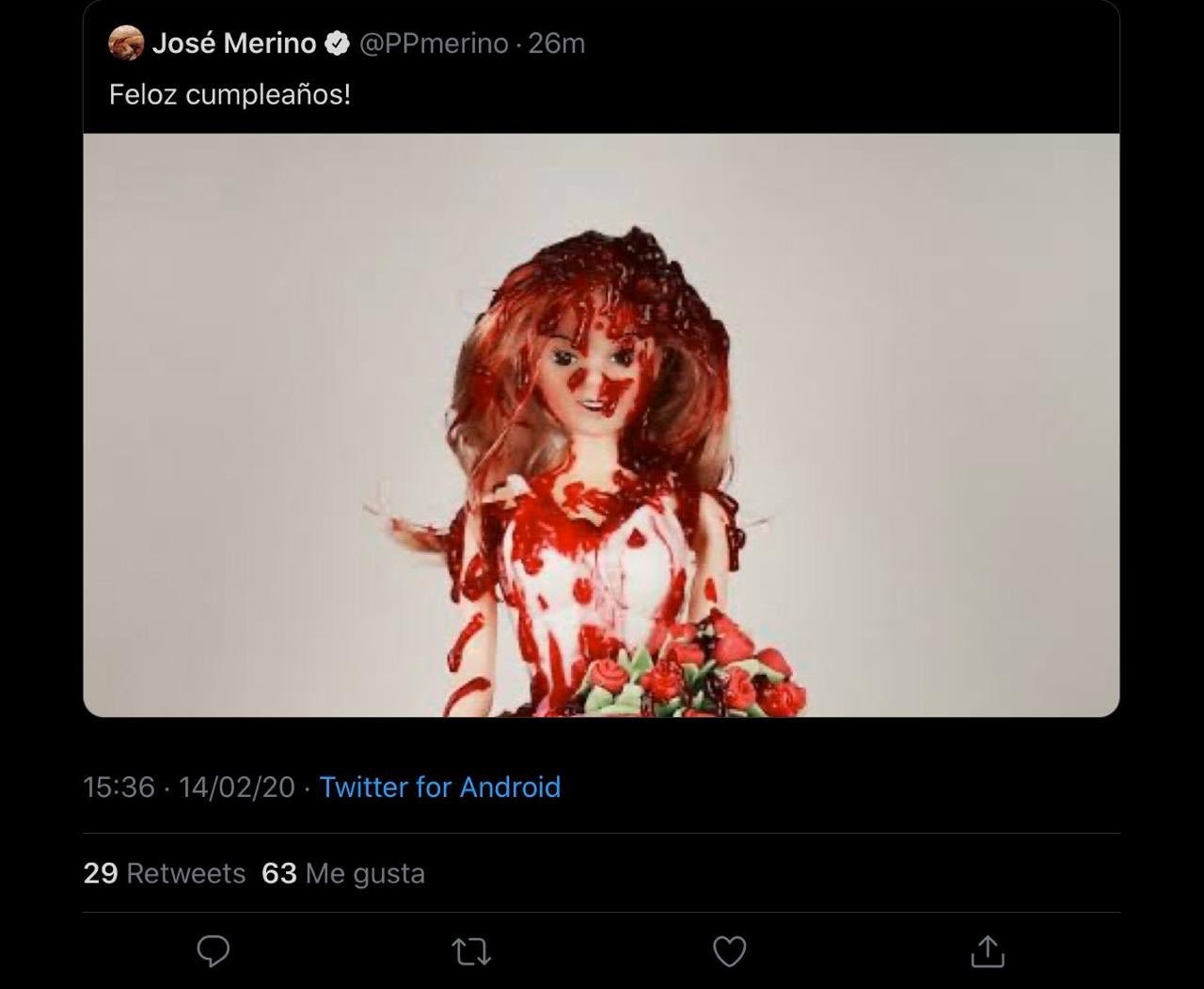 José Merino deja Twitter tras polémica por publicar muñeca ensangrentada