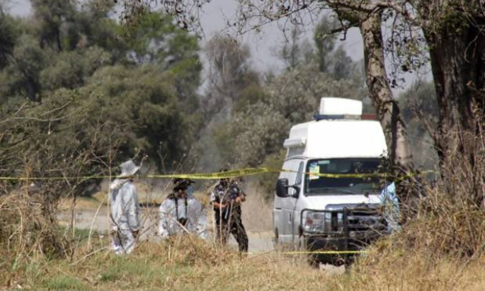 Padres de estudiantes en Puebla encontraron cuerpos de sus hijos, no la FGE