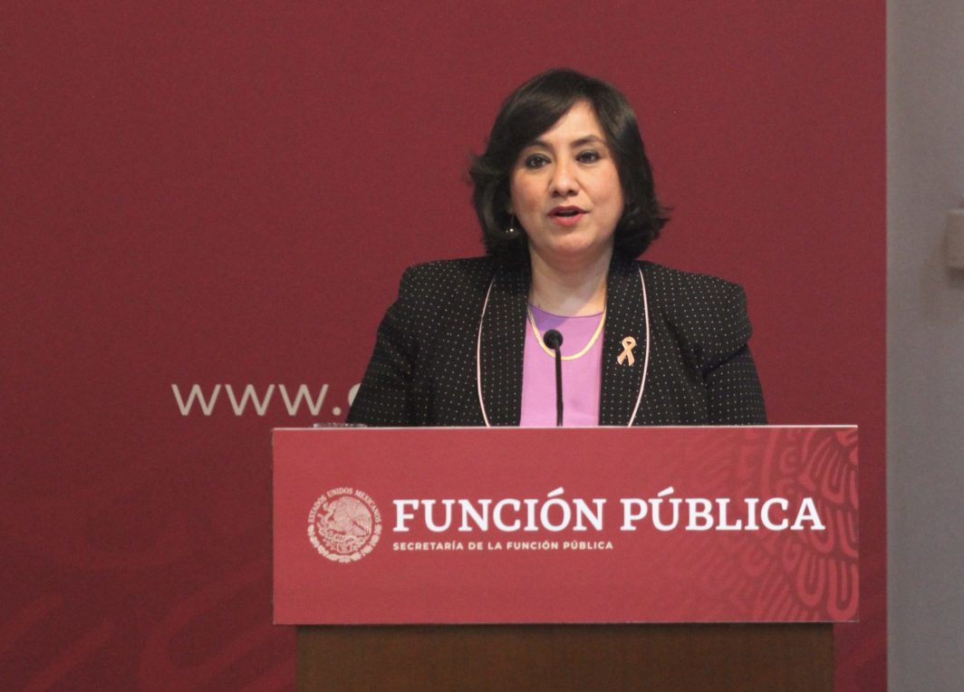 Eréndira Sandoval defiende a Ruiz Saldaña, quien acusa reelección fraudulenta en el INE
