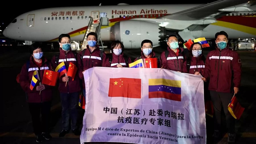 Llegan médicos chinos a Venezuela para atacar el Covid-19