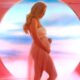 Katy Perry anuncia embarazo en video musical