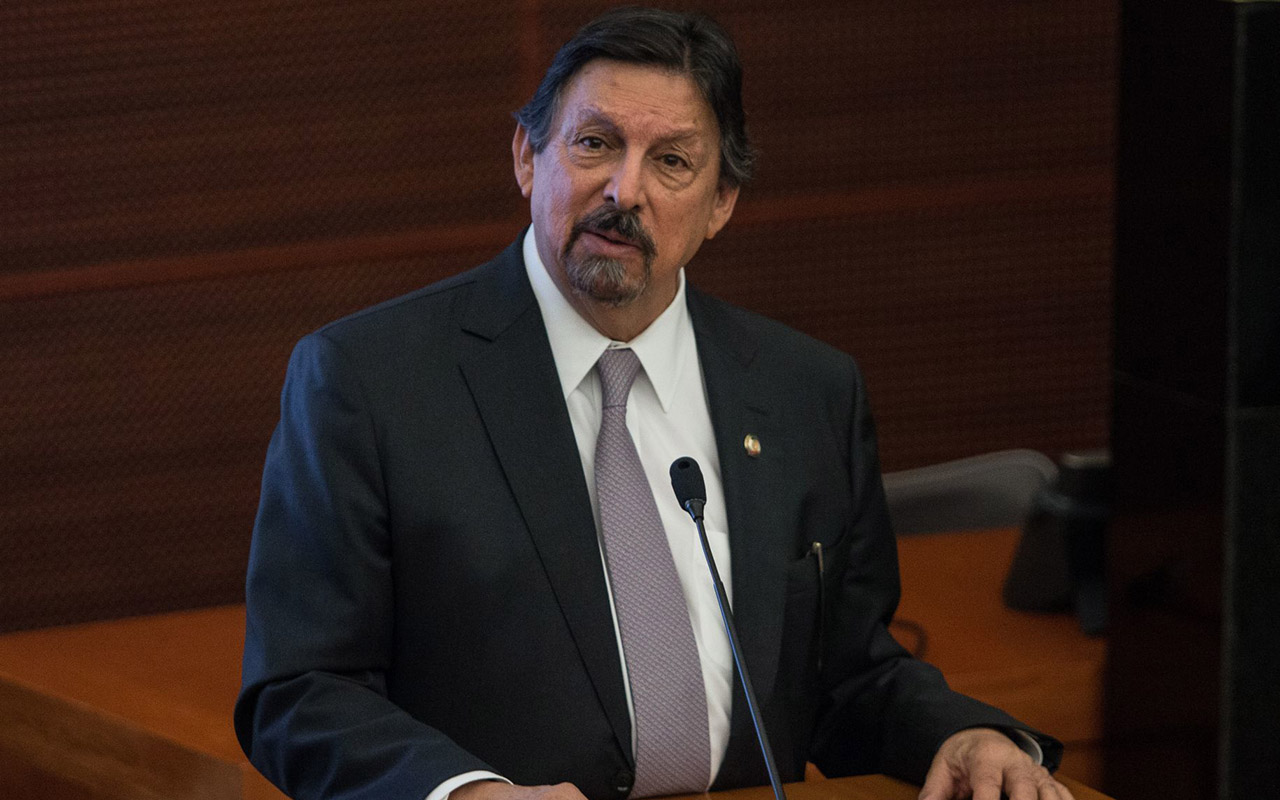 Gómez Urrutia acusa ilegalidades en propuesta de Monreal sobre outsourcing