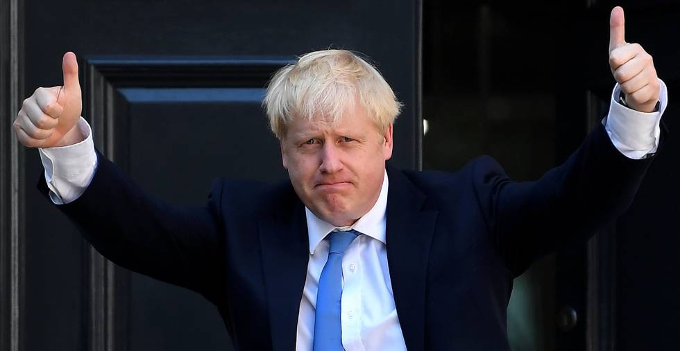 Dan de alta a Boris Johnson; se mantendrá bajo observación