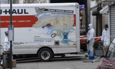 Encuentran decenas de cadáveres en camiones de mudanza en NY