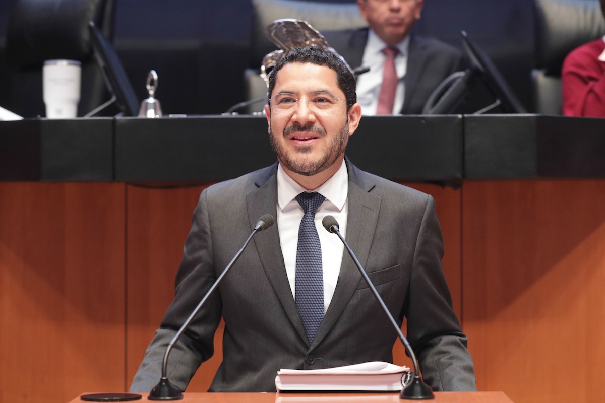 Martí Batres exige al Senado aportar 200 mdp a la lucha contra Covid-19