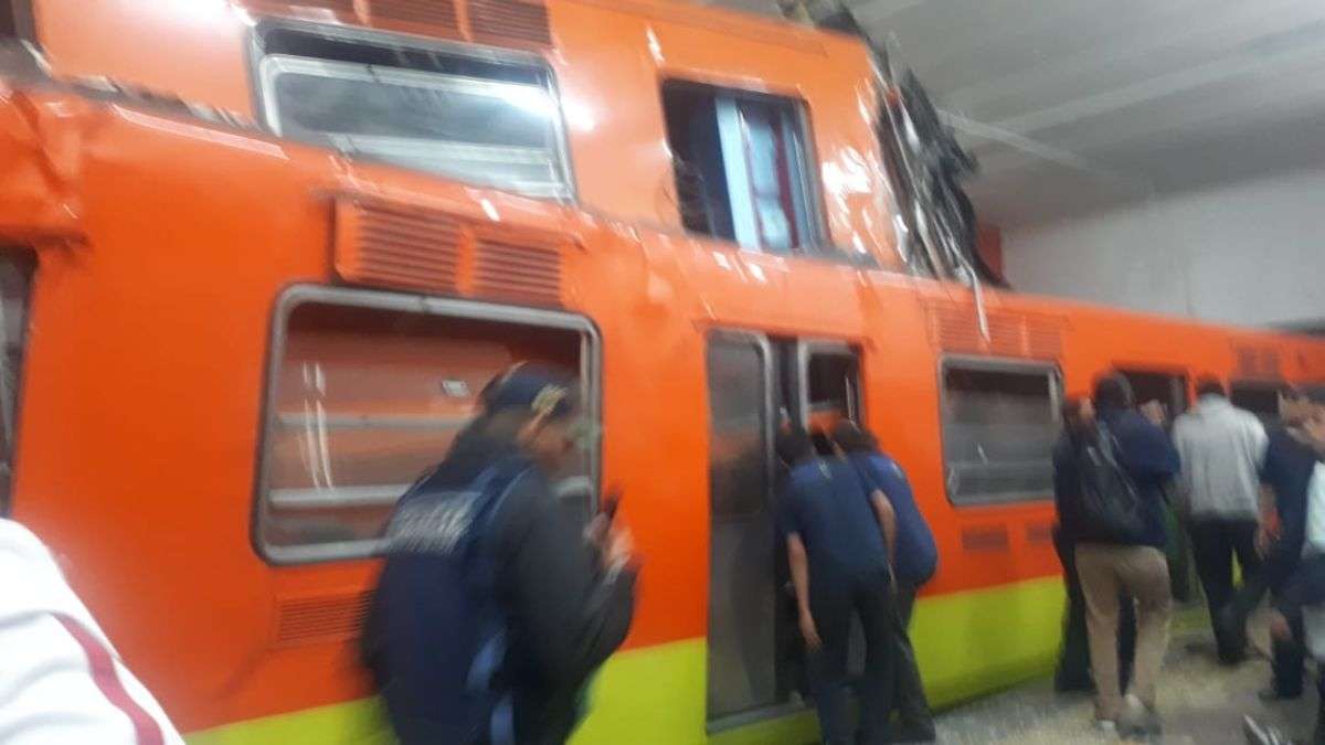 Detienen a dos empleados del metro por choque en Tacubaya