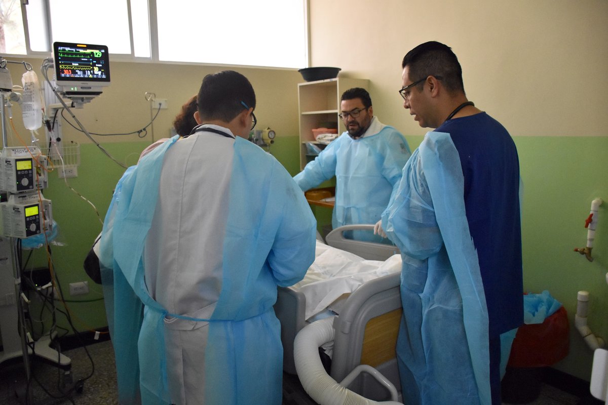 UNAM repartirá 40 mil equipos médicos a centros educativos