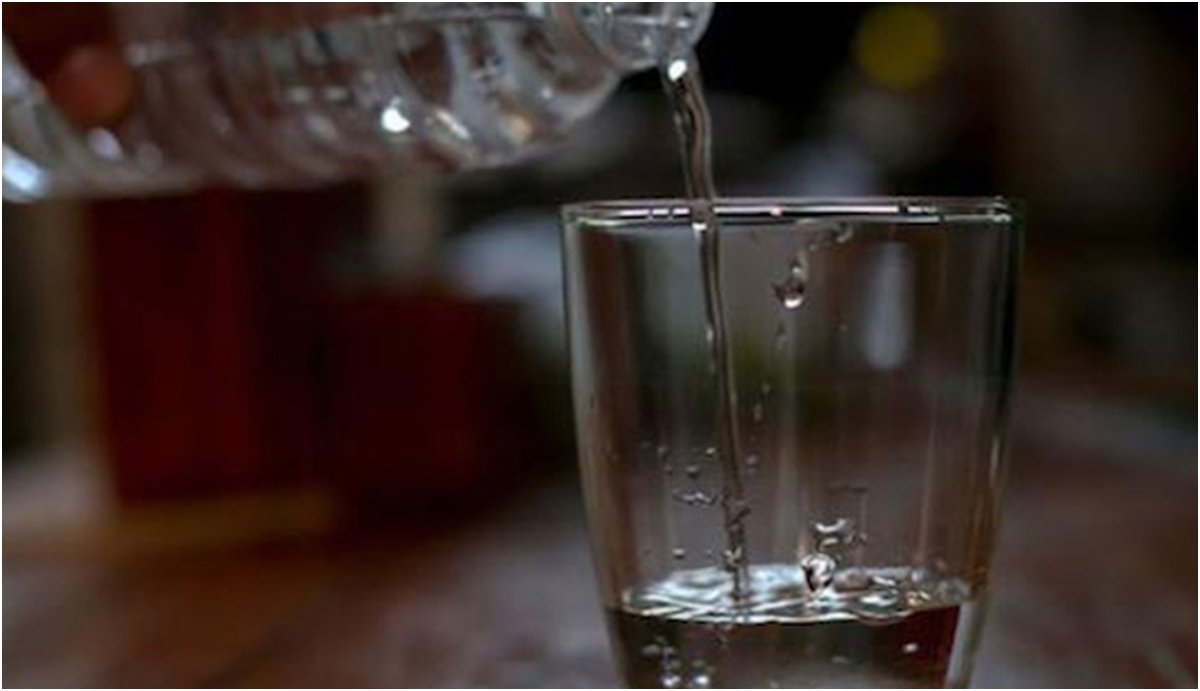 Crece número de muertos por alcohol adulterado en Puebla