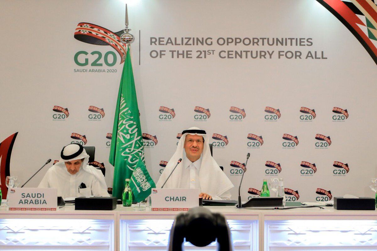 Arabia Saudita recortará en un millón de barriles diarios en junio