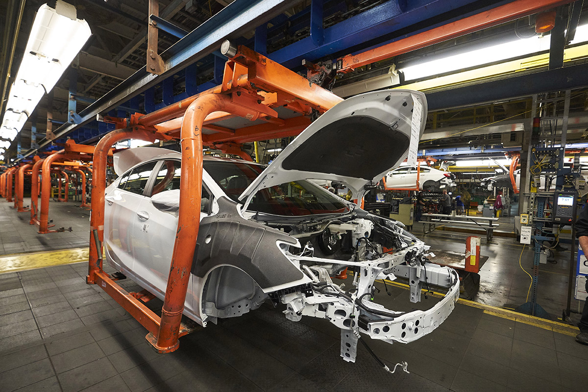 Nissan y Toyota adelantan reinicio gradual de actividades en México