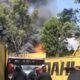 Registran incendio en un estacionamiento de Coyoacán