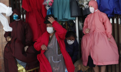 Crean trajes protectores para mujeres Aymaras en Bolivia