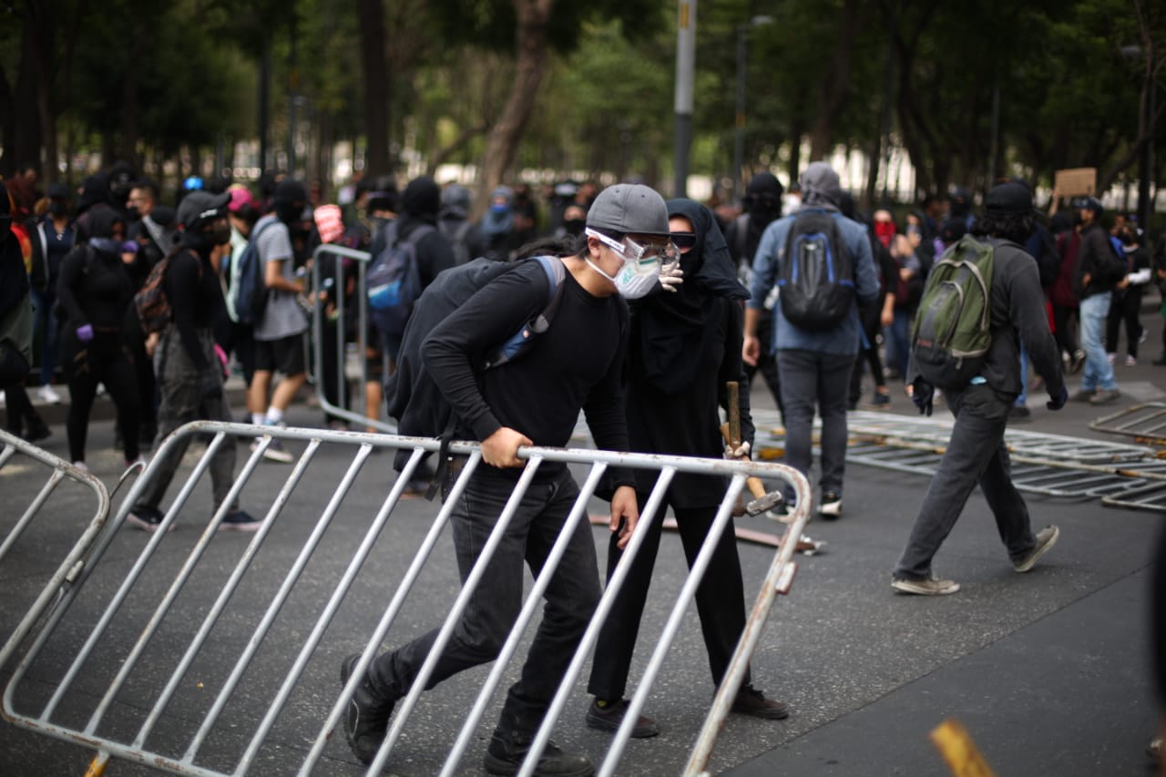 Deviene vandalismo y saqueos marcha en CDMX contra brutalidad policiaca
