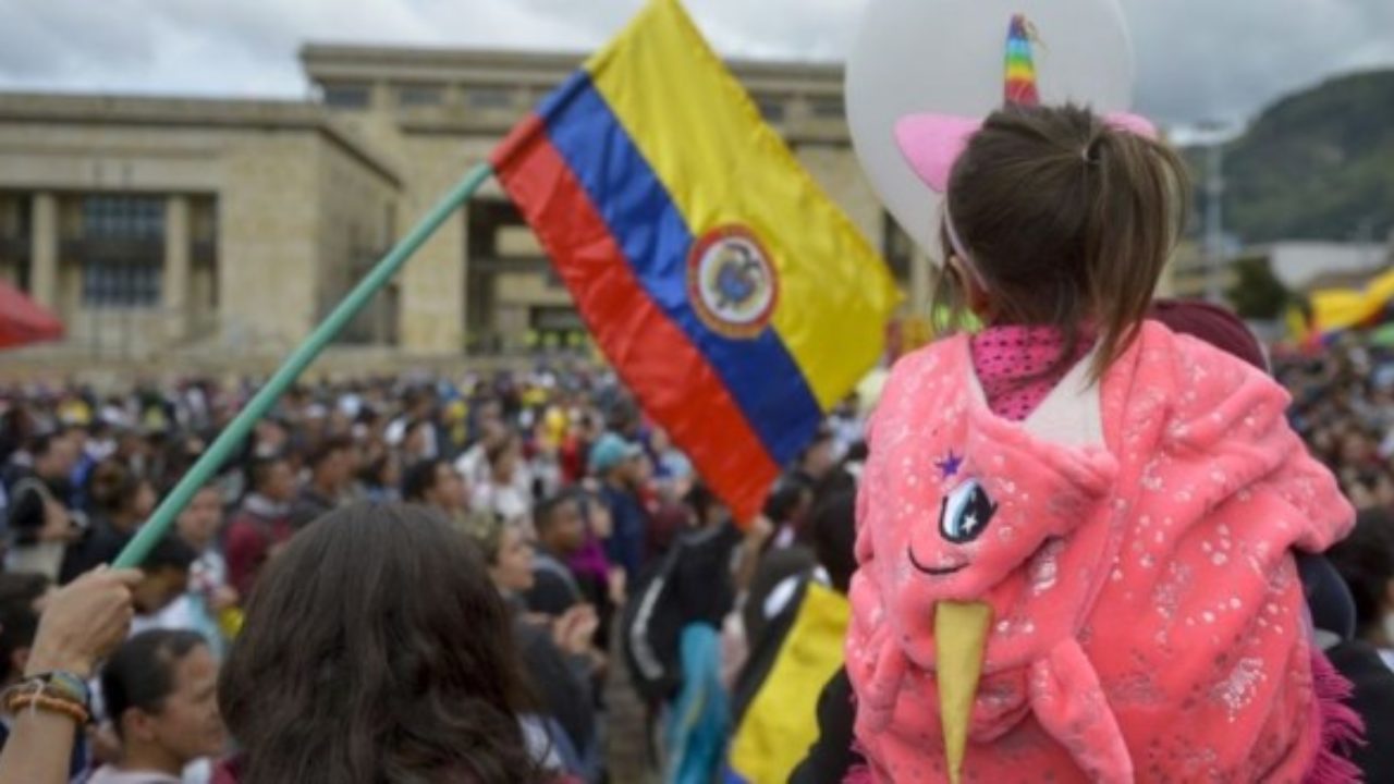 Congreso de Colombia aprueba cadena perpetua a violadores de niños