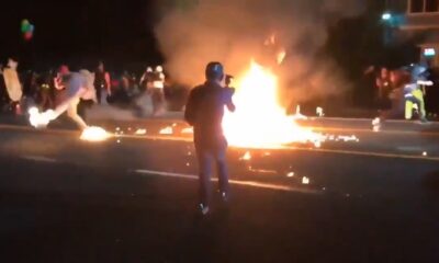 Trump se mofa de manifestante incendiado en Portland