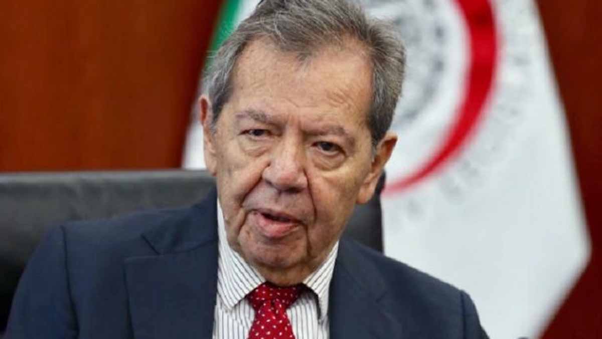 Muñoz Ledo se autoproclama presidente nacional de Morena