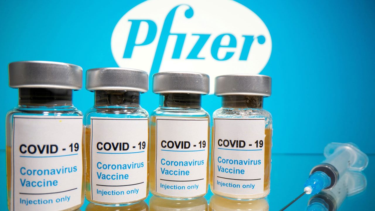 Cofepris autoriza uso de emergencia de vacuna Pfizer en México