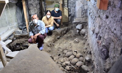 Arqueólogos encuentran torre de cráneos precolombina en la CDMX