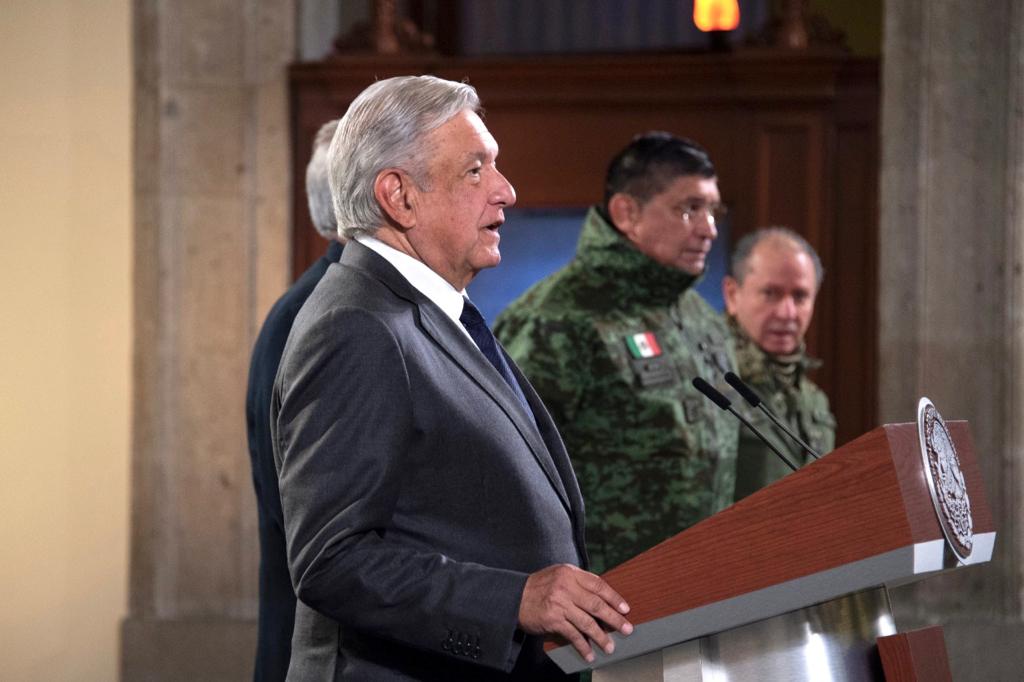 Cienfuegos y otros 3 exsecretarios son asesores, por reglas del Ejército, confirma AMLO