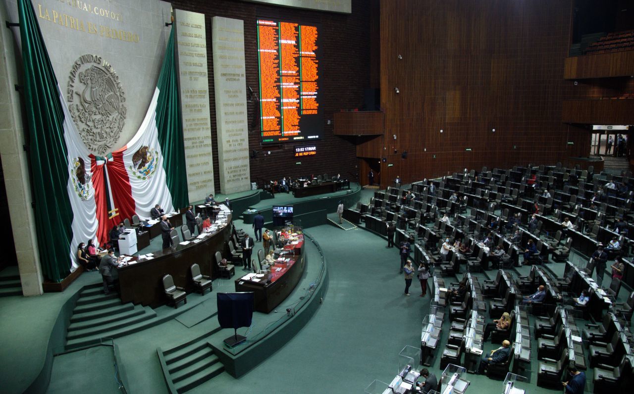 INE pega a Morena; frena “mayoría artificial’ en Cámara de Diputados
