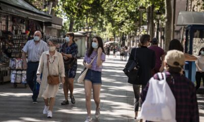 Alerta España de “riesgo extremo” por aumento de casos Covid-19