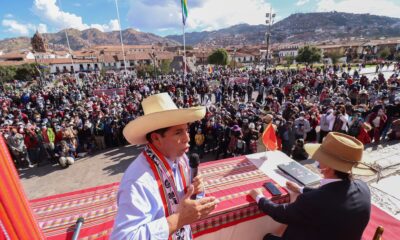 Por fin, proclaman a Pedro Castillo presidente de Perú
